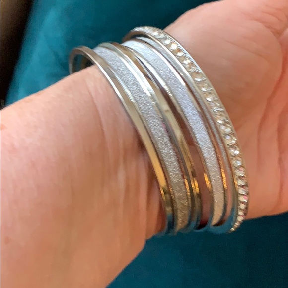 Torrid Silver & Rose Gold Tone Bangles NWOT - Picture 4 of 6